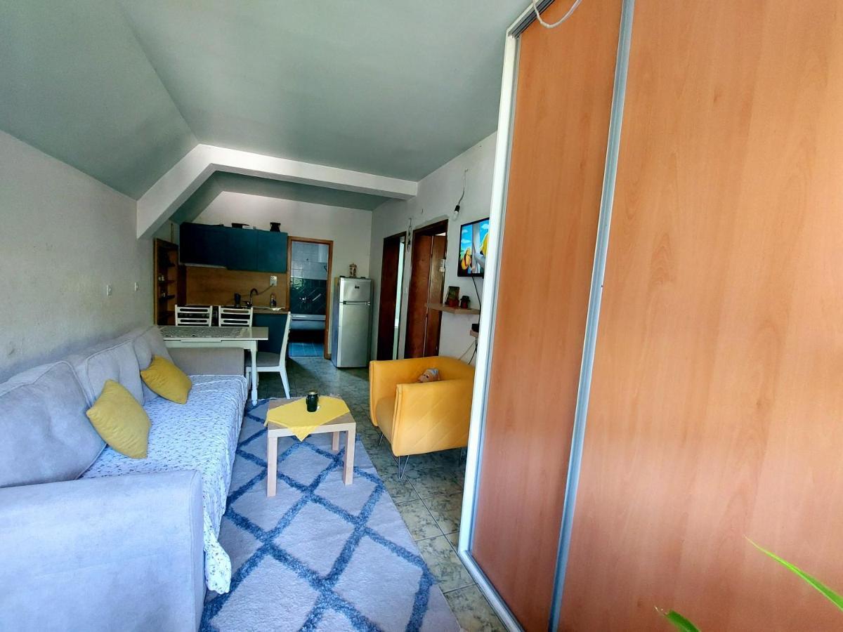 Incredible Apartment With A Mountain View - Matka Szkopje Kültér fotó