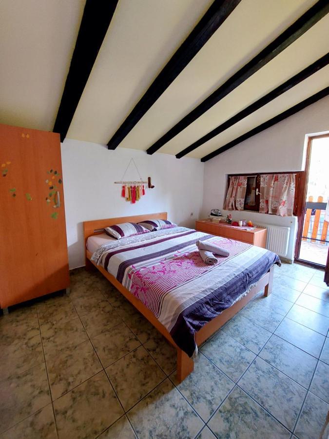 Incredible Apartment With A Mountain View - Matka Szkopje Kültér fotó