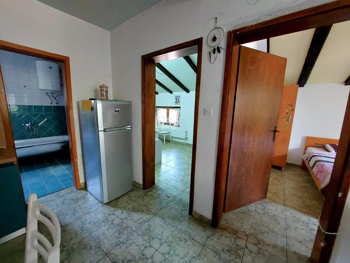 Incredible Apartment With A Mountain View - Matka Szkopje Kültér fotó
